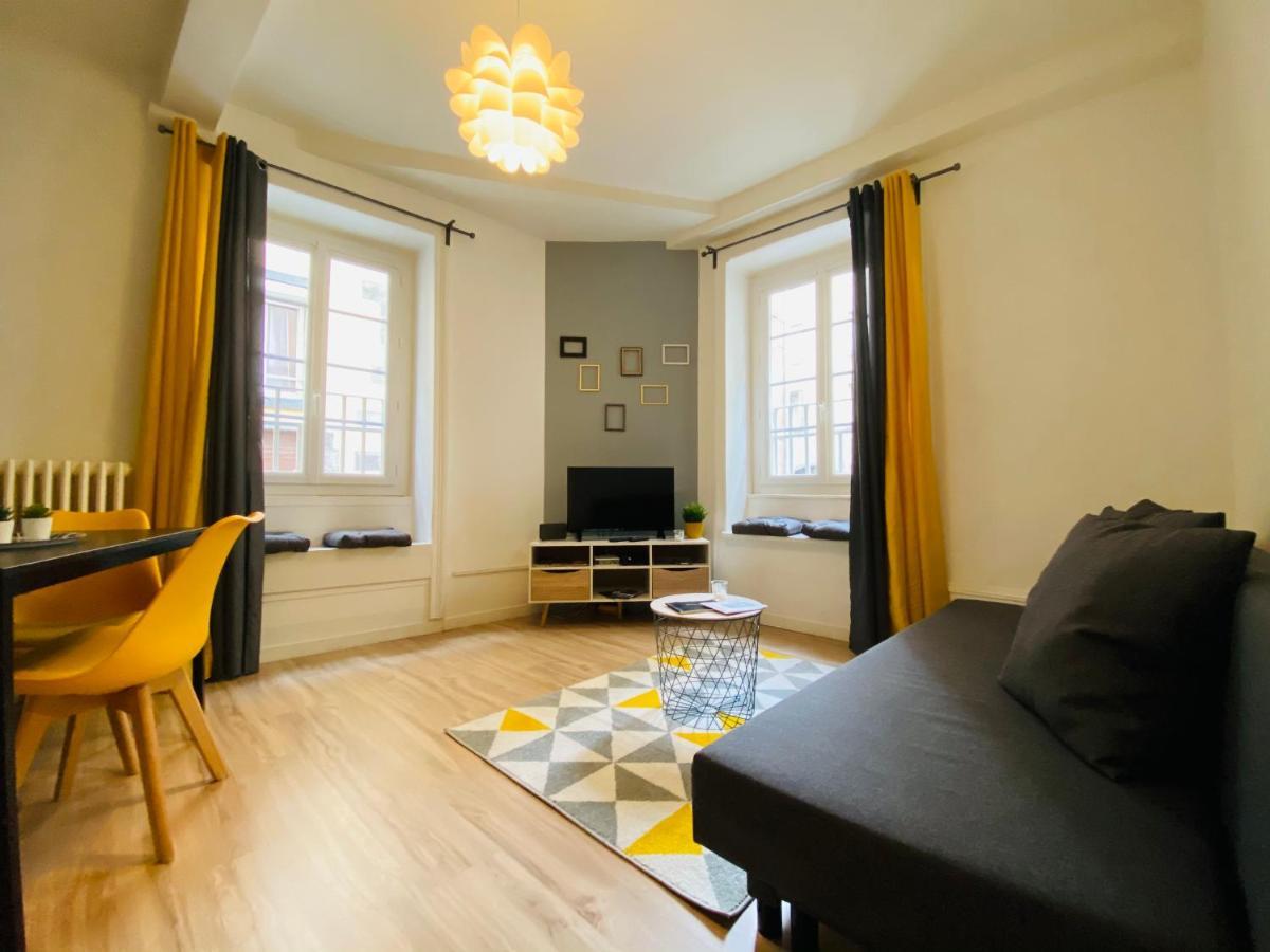 Nid Douillet Sur Plateau Central Clermont-Ferrand Zewnętrze zdjęcie